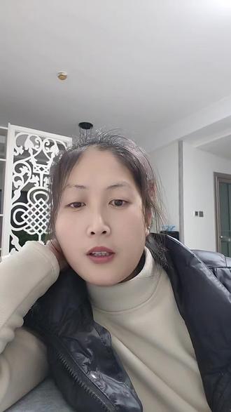 费尔岛毛衣你们都穿过吗?时尚真的是一个轮回呀,是我太土了吗,不知道它的名字,有买过费尔岛毛衣的求推荐一下。#内容太过真实#费尔岛毛衣#时尚是个轮回#过年战袍