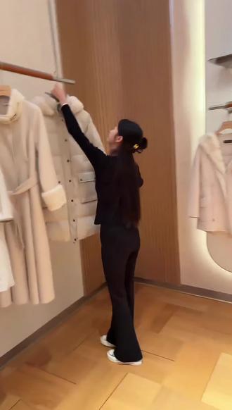 VITALITY COCO·BC新款女装休闲连帽中长款白鹅绒羽绒服-2980#穿搭 #羽绒服 #冬季必备 #保暖又好看 #今天穿什么