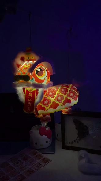 马上就要到元旦、春节了,我也给重要的人做这个醒狮子灯笼,愿他平安顺遂,期待他收到开心的样子 #手工DIY #醒狮灯笼 #礼物 #情侣