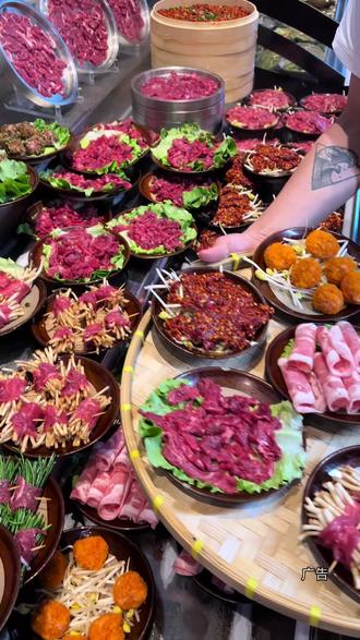 弋阳时代金街的这家王妃地摊火锅,食材新鲜味道好,价格也很平价大家赶紧囤 #王妃地摊火锅 #地摊火锅 #鲜辣江西 #比会吃更惠吃 #寻味烟火气