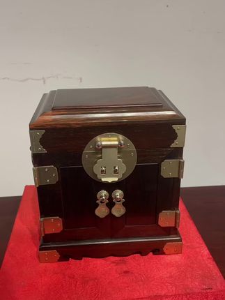 大红酸枝小官皮箱#红木家具 #首饰盒#大红酸枝