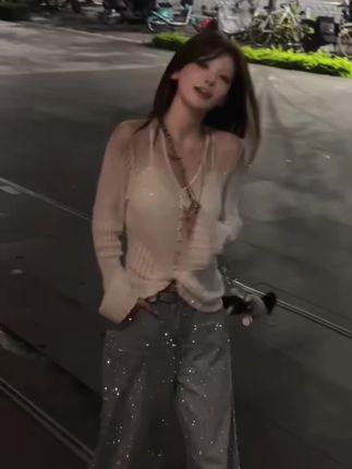 #高级感穿搭 #穿搭ootd #辣妹穿搭 #夜晚拍照才有感觉 #气场全开