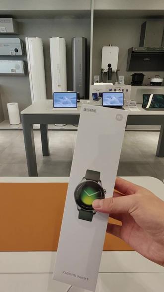 小米Watch5卡其色氟橡胶表带款开箱
#JM195133 #小米17ultra #甘青宁小米之家 #小米科技年货节 #小米Watch5