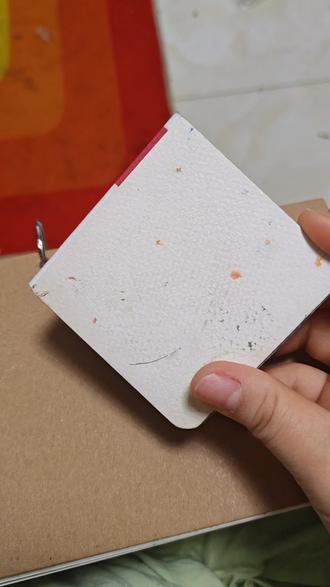 我的第一本翻翻乐还没有画完,已经忍不住想要分享了,哈哈,新手阶段,目前只会临摹#丙烯马克笔 #跟着抖音学画画 #翻翻乐 #日常瞎画