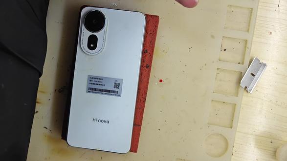 Nova12SE更换屏幕