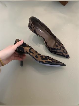 #时尚高跟鞋 #穿出高级感 #女鞋推荐 #时尚美鞋 #百搭鞋子