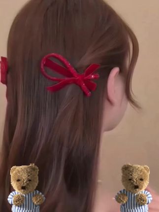 #这个蝴蝶结发夹真的就是越看越好看,它的做工真的超级精致。#头饰发饰 #强烈推荐 #优雅气质 @抖加🔥上热门🔥dou+🔥热点宝