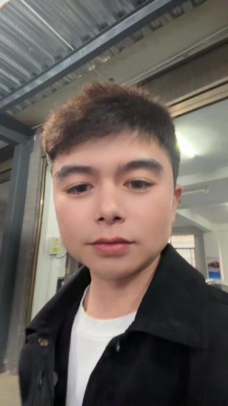 净给她一些没人要的东西#情侣 #搞笑#正能量