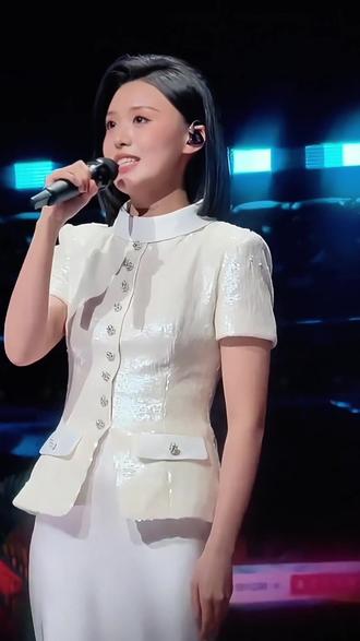 四川卫视五粮液花开天下2026国韵新年演唱会#徐子尧 #演出现场 #扶尧直上