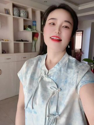 #抖音带我上热门 #记录生活 #每天都开开心心的 #穿搭搭配