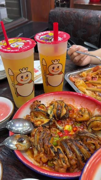 开炫!!!!!!!!!!!!!!!!!!!!!!!!! #沈阳美食 #大肘子盖饭