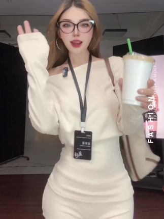 #辣妹穿搭大赏 #可爱风穿搭 #性感辣妹 #性感可爱 #健身女孩穿搭
