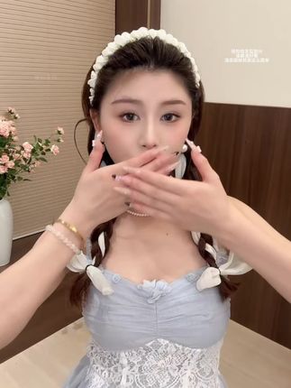 转型甜妹发型加分的重要性,有它每个女生都是甜妹!#仙女必备 #发箍这样戴好美 #网红发饰 #甜妹发夹 #甜妹统治世界🎀