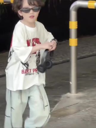 #儿童短裤 #儿童裤子 #女童裤子 #男童裤子 #童裤 【薄款】儿童夏季韩版抽绳百搭休闲运动拼接三分热裤 25C158@DOU+好生意 @DOU+小助手