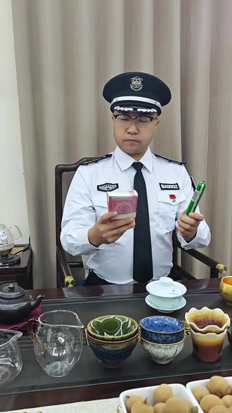 年纪轻轻一亭之长#保安 #保安的名义 #人民的名义