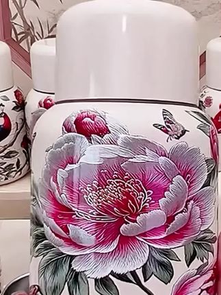 这个保温杯太神奇了,夏天喝冷水,冬天喝热水!#保温杯 #好物推荐#杯子控#物美价廉@DOU+上热门