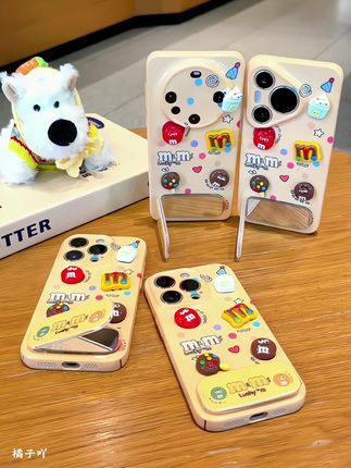 哇趣!好阔爱的立体m豆公仔手机壳,支架打开还是小镜子呢,好朋友 送我一个谢谢!#手机壳 #这个手机壳真的长在我心巴上了 #快分享给你的好友 #手机壳推荐 #阔爱炸了