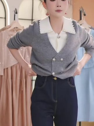 丹宁软牛仔裤女松紧微喇裤2025秋冬显高显瘦高级感百搭神裤弹力裤#穿搭#显瘦穿搭 #高级感穿搭 #谁穿谁好看