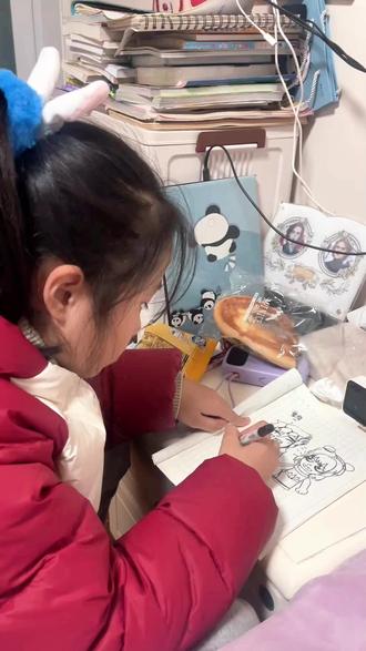 妹妹随笔画:鬼灭之刃童磨VS魔童哪吒,都有点邪魅娟狂