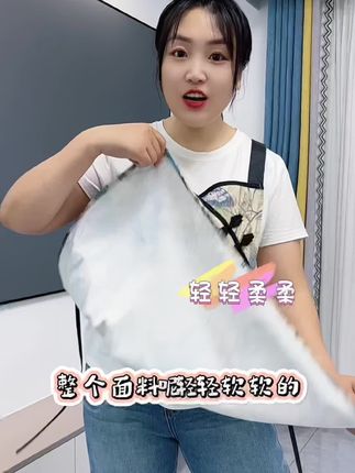 背带国风旗袍款围裙,两侧带口袋耐脏耐磨,喜欢就来入手吧#围裙 #耐脏耐磨 #工作服 #厨房围裙