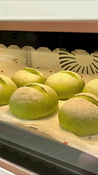 怎么没有早点发现面包这个做法!嘎嘎好吃!#烤箱美食 #美食教程 #美食趣胃计划 #美食制作 #大人孩子都爱吃