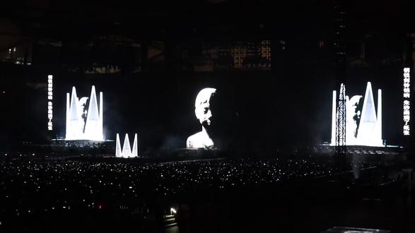 《逃开夜幕》深圳场首唱 看缘计划的时候最喜欢的并不是这首歌 听完现场回家后循环又循环彻底爱上🥹(手持版特别不稳👉🏻👈🏻)#神级现场 #现场live #周深 #深深的深圳场 #深深的巡回演唱会