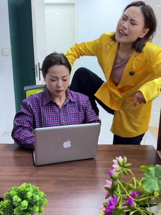 恶意霸占他人劳动成果,老板决不姑息!#正能量#剧情#人品#善良的老板#保暖裤