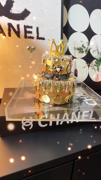 钢蹦硬币蛋糕教程来啦如果不爱吃蛋糕,那我就把它做成你喜欢的样子#生日礼物#送女友的礼物 #纪念日礼物送女朋友 #金币蛋糕