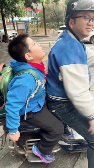 元宵节还要上学的福州孩子😎✔️
前两天还补一天,补个寂寞🤭