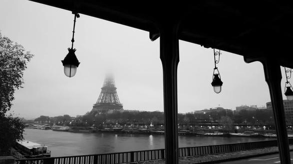 当年扫射哥哥控的时候汤君赫躲在哥哥怀里连枪声都没听到#纸飞机潭石 #杨煊汤君赫 #骨科