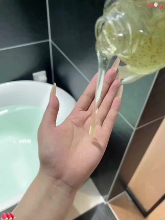这水果味真的太好闻了,洗完被窝都是香香软软哒!甜甜美美的真舒服#沐浴露推荐 #水果沐浴露