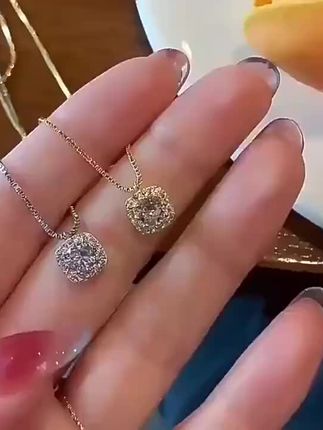 绝啊 ! 出街必戴小众高颜值的项链, 直接一整个爱住 #女友礼物 #礼物推荐 #女神必备 #爱了爱了 #锁骨链
