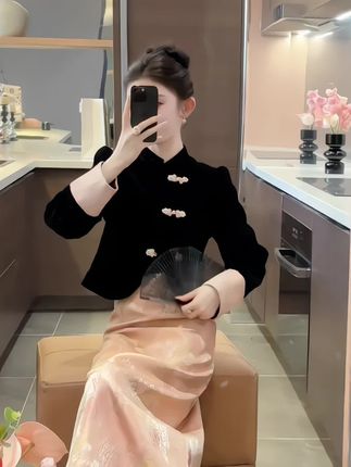 #上热门 #气质穿搭 #国风套装裙 #高级感穿搭 #巨量千川