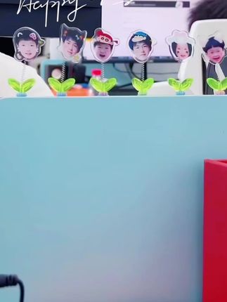 快看,这是谁的可爱桌面呀!我的我的我的!#莎头 #王楚钦孙颖莎 #天选混双莎头组合 #摇摇乐 #也太可爱了吧