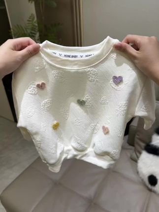 反季买衣服真的能捡到大漏!这个价到手一件卫衣啊,平时一件短袖都买不来,刷到的妈妈闭眼入#高品质童装 #生女儿就要这样穿 #儿童卫衣 #反季特卖 #秋季新款