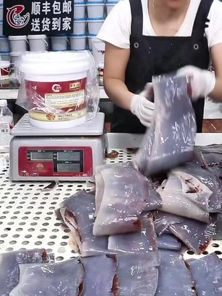 海岐天然海蜇皮边5斤海蜇裙边凉拌海鲜海蜇爽脆鲜嫩正宗海蜇皮#爆款热卖中 #海鲜原产地 #海蜇边