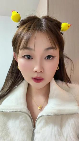 朋友把定存的几万拿出来买黄金,今天一下亏很多。投资真的要理性! 不要梭哈!#基金 #黄金 #投资 #日常唠嗑 #基金小白 @创作灵感小助手