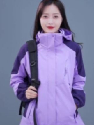 #户外穿搭 #冲锋衣 #外套穿搭 #出游穿搭 #女装穿搭 @