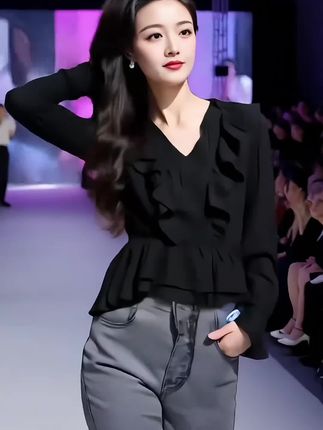 黑色衬衫秋装女2025年新款爆款小衫独特时尚超好看荷叶边v领上衣#爆款热卖中