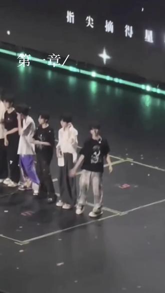 ☆浚铭の許願日^
。:+* ゚ ゜゚ *+:。:+* ゚ ゜゚ *+:。:+* ゚゜゚ *+
♡*·幸福请降临于陈浚铭手中‧₊˚♡
☆🎧.🍥☆₊⁺🦴🐾₊⁺★·̩͙