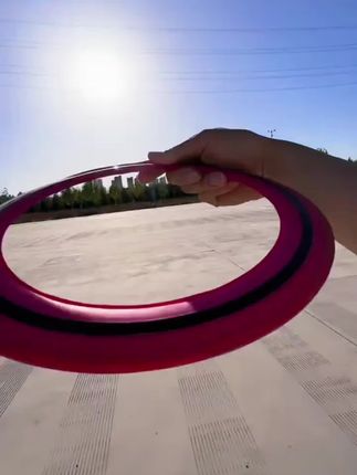 三角飞盘环形回旋镖户外回旋镖#户外运动 #回旋镖 #三角飞镖 #亲子互动 #儿童游戏