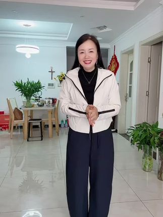 年轻时尚防风外套,69.9还有运费险,喜欢的放心拍。