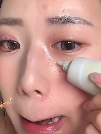 毛孔大爱出油的,就赶紧试试这个毛孔推土机#控油 妆前乳 #底妆 #妆前乳 #卡粉#隐形毛孔