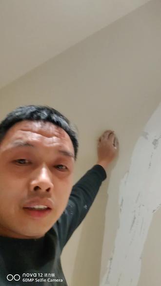 半夜了来给人擦屁股#油漆工 #装修 #刮腻子