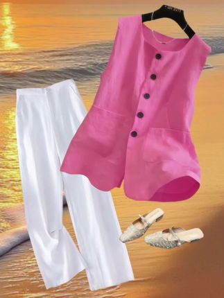 今夏必入!韩系老钱风无袖背心绝了💥 姐妹们👋🏻!挖到宝了🤩!这件2025夏季新款韩版背心简直是穿搭界天花板✨~经典老钱风设计自带高级感💰,无袖剪裁超显瘦👗,上身瞬间减龄5岁👶!面料轻薄透气不闷汗🌿,搭配牛仔裤或半裙都巨好看💁♀️。日常通勤、约会逛街全搞定🛍️,随手一搭就是时髦精本精😎!你们衣橱里还缺这样一件万能单品吗#微胖女生的夏天敢穿才好看 #一击即中的夏日穿搭 #毫不费力地打开初秋穿搭 #夏日穿搭小心机 #夏季干净风穿搭