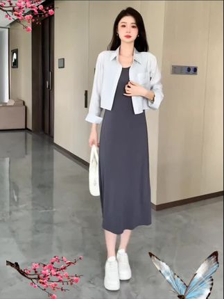 连衣裙怎样穿才能显出女人味?这款连衣裙,时尚又减龄!@DOU+上热门