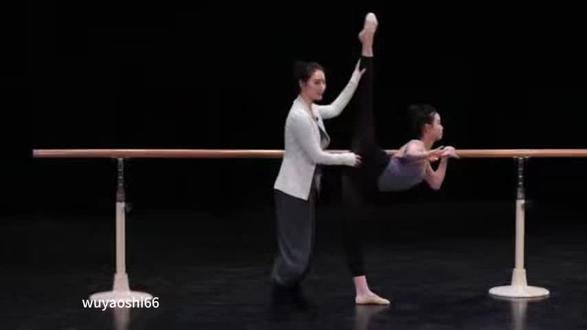 舞蹈基本功讲解示范课程#舞蹈教学 #舞蹈基本功 #基本功 #软开度训练 #舞蹈生