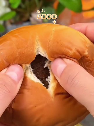 红豆沙夹心面包豆沙包馅夹心软面包汉堡包整箱#红豆沙夹心面包#豆沙包#夹心软面包