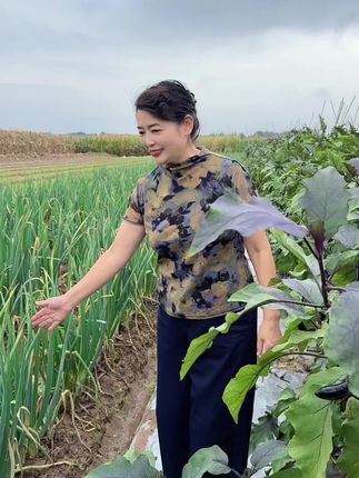 美丽富饶的家乡#农村生活视频 #我是一个农村人 #家乡的味道#翠花上煎饼 😄