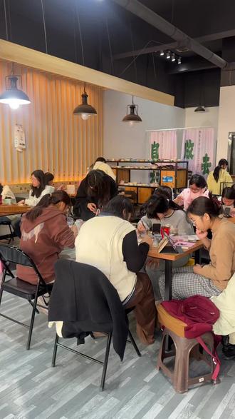 假期最后的时间赶紧约上闺蜜一起起来玩拼斗吧,单人不限时间才¥9.9#拼豆#休闲娱乐#拼豆团购 #DIY #diy团购